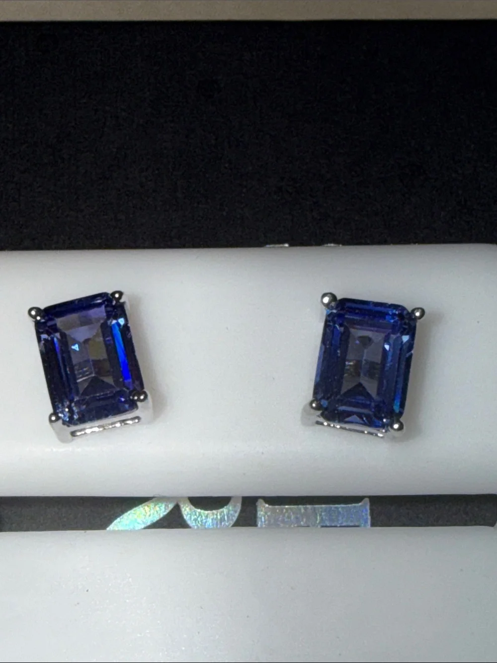 925 Sterling Silver Blue Rectangular Gemstone Stud Earrings NEW STUNNING